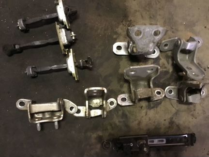 Ручки дверей на Тойота Камри 2005Г