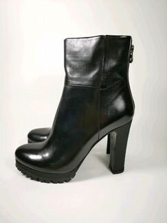 Ботильоны Nursace новые