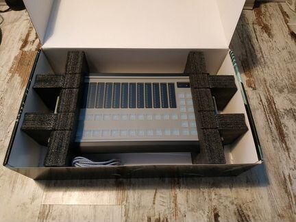 Световой пульт Martin M-Play (Obsidian Onyx) новый