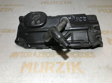 Крышка двигателя Mercedes V-Class W638 611.980 2.2